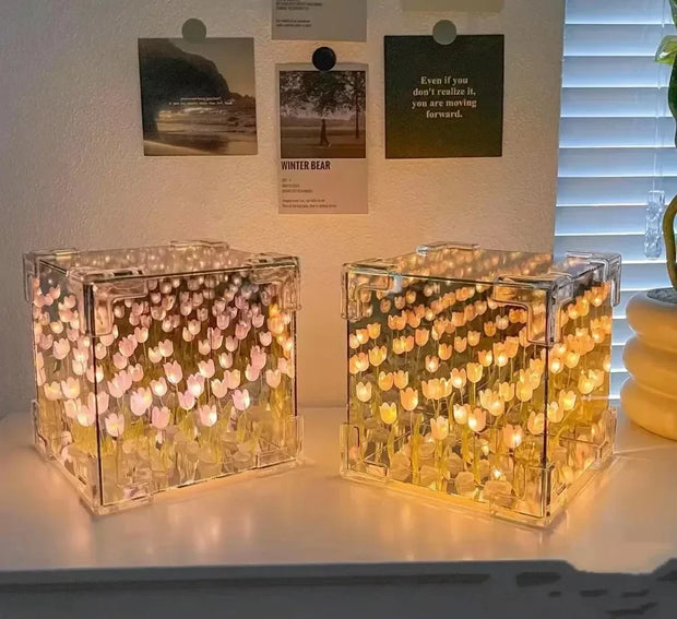 Lampe de Nuit en Cube 3D "Tulipe et Mer de Fleurs"